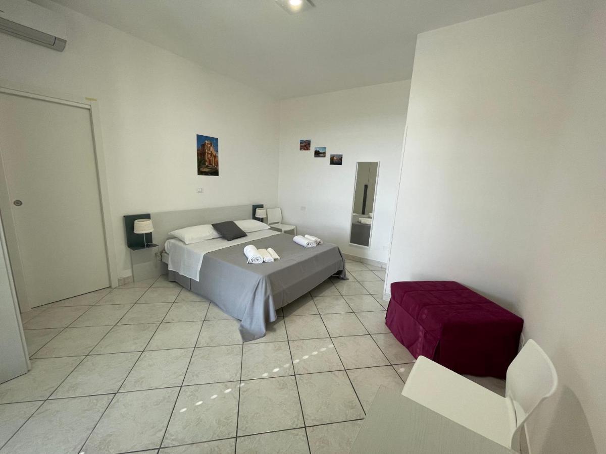 Casa Crispi Hotel Noto Ngoại thất bức ảnh